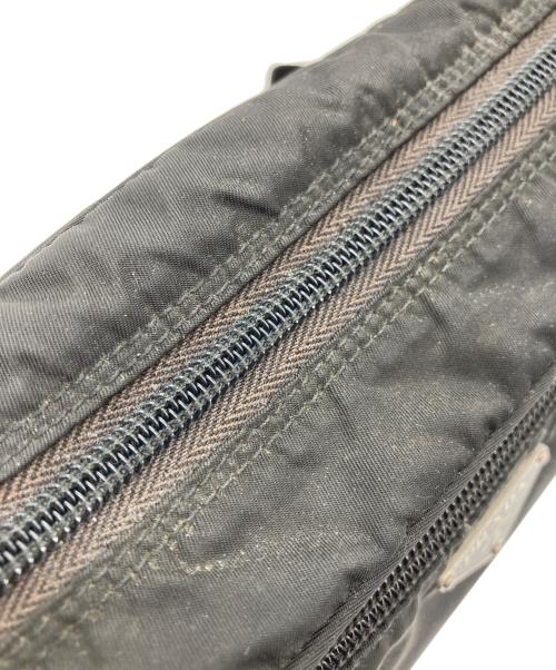 PRADA（プラダ）PRADA (プラダ) ナイロンショルダーバッグ ブラックの古着・服飾アイテム