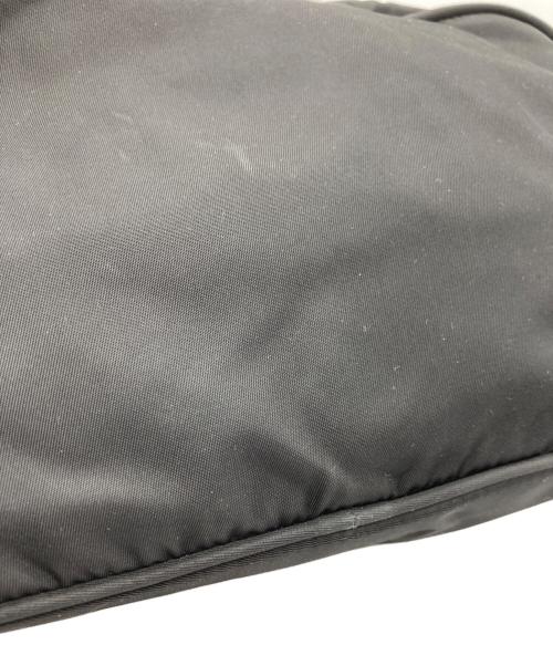 PRADA（プラダ）PRADA (プラダ) ナイロンショルダーバッグ ブラックの古着・服飾アイテム