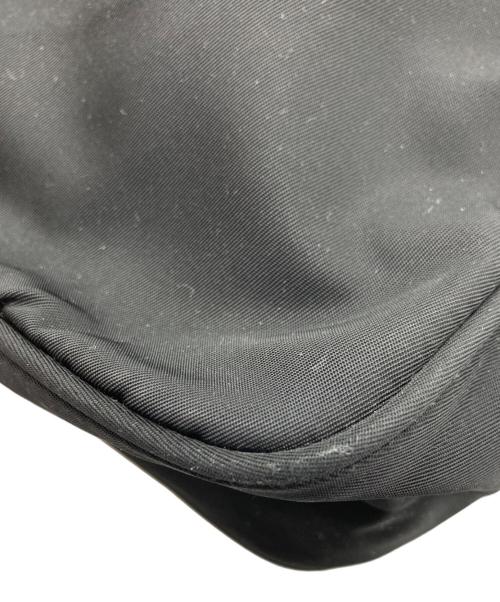 PRADA（プラダ）PRADA (プラダ) ナイロンショルダーバッグ ブラックの古着・服飾アイテム