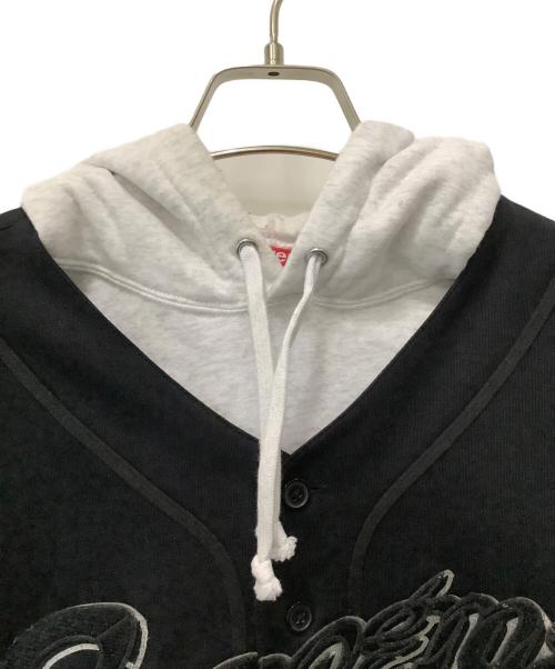 SUPREME（シュプリーム）SUPREME (シュプリーム) プルオーバーパーカー ブラック×グレー サイズ:Mの古着・服飾アイテム