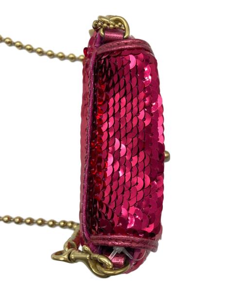 COACH（コーチ）COACH (コーチ) ミニショルダーバッグ ショッキングピンク×ゴールドの古着・服飾アイテム