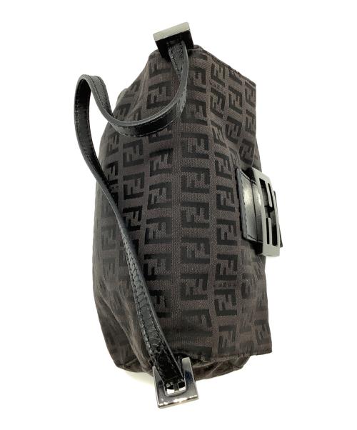 FENDI（フェンディ）FENDI (フェンディ) ショルダーバッグ ブラックの古着・服飾アイテム