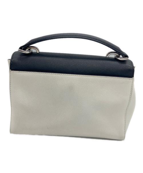 MICHAEL KORS（マイケル・コース）MICHAEL KORS (マイケル・コース) ショルダーバッグ ホワイト×ブラックの古着・服飾アイテム