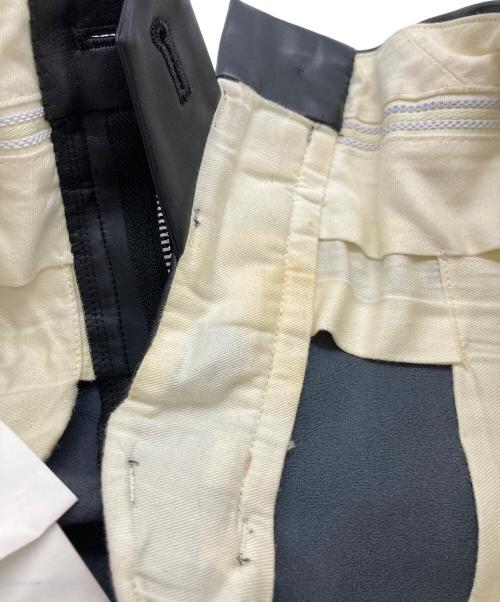 COMME des GARCONS HOMME PLUS（コムデギャルソンオムプリュス）COMME des GARCONS HOMME PLUS (コムデギャルソンオムプリュス) フェイクレザーハーフパンツ ブラック サイズ:XSの古着・服飾アイテム