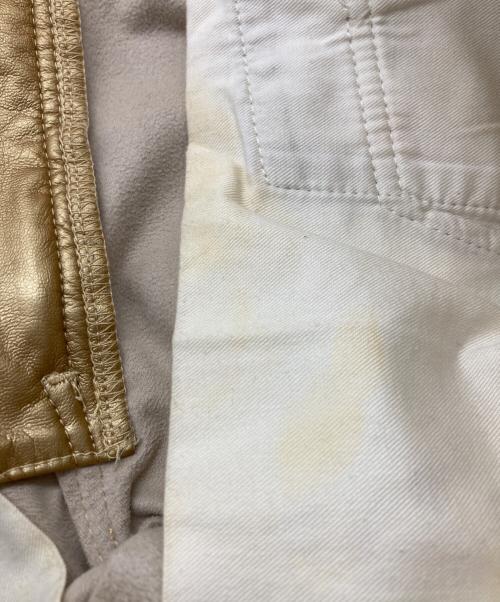 COMME des GARCONS HOMME PLUS（コムデギャルソンオムプリュス）COMME des GARCONS HOMME PLUS (コムデギャルソンオムプリュス) フェイクレザーパンツ ゴールド サイズ:XSの古着・服飾アイテム