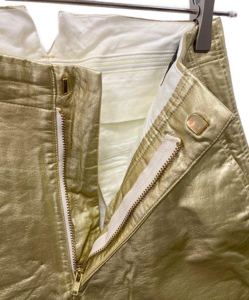 COMME des GARCONS（コムデギャルソン）COMME des GARCONS (コムデギャルソン) フェイクレザークロップドパンツ ゴールド サイズ:Sの古着・服飾アイテム