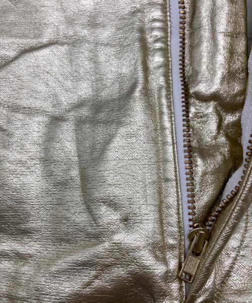 COMME des GARCONS（コムデギャルソン）COMME des GARCONS (コムデギャルソン) フェイクレザークロップドパンツ ゴールド サイズ:Sの古着・服飾アイテム