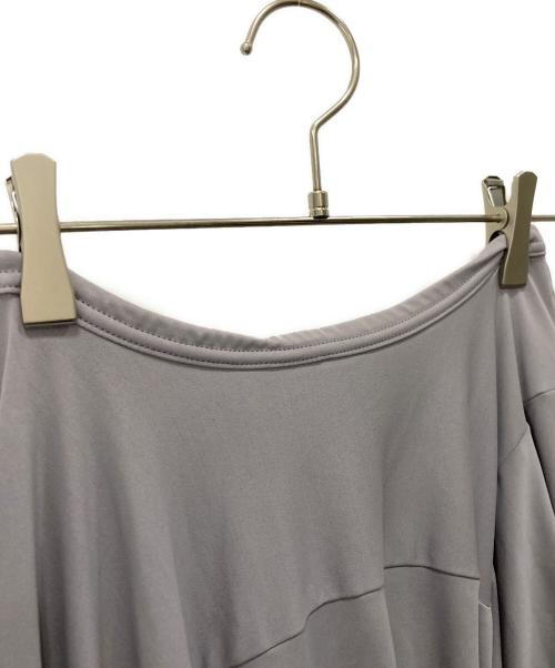 COMME des GARCONS（コムデギャルソン）COMME des GARCONS (コムデギャルソン) ワイヤーフリルデザインストレッチアシンメトリースカート グレー サイズ:SSの古着・服飾アイテム