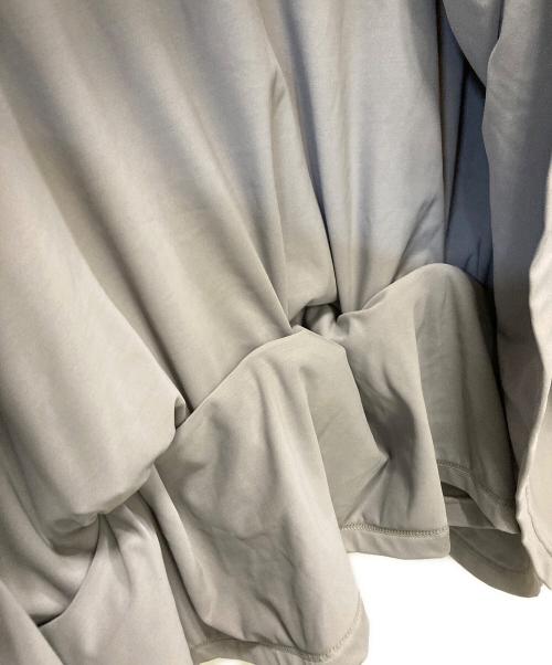 COMME des GARCONS（コムデギャルソン）COMME des GARCONS (コムデギャルソン) ワイヤーフリルデザインストレッチアシンメトリースカート グレー サイズ:SSの古着・服飾アイテム