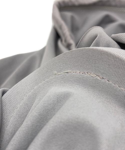 COMME des GARCONS（コムデギャルソン）COMME des GARCONS (コムデギャルソン) ワイヤーフリルデザインストレッチアシンメトリースカート グレー サイズ:SSの古着・服飾アイテム