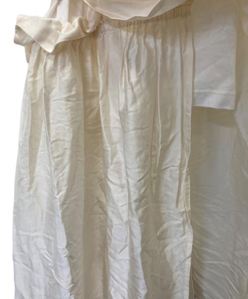 noir kei ninomiya（ノワール ケイ ニノミヤ）noir kei ninomiya (ノワール ケイ ニノミヤ) 半袖ワンピース ホワイト×ベージュ サイズ:Mの古着・服飾アイテム