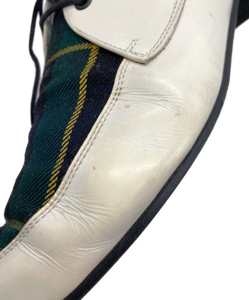 COMME des GARCONS HOMME PLUS（コムデギャルソンオムプリュス）COMME des GARCONS HOMME PLUS (コムデギャルソンオムプリュス) レザーシューズ ホワイト×グリーン サイズ:26.0cmの古着・服飾アイテム