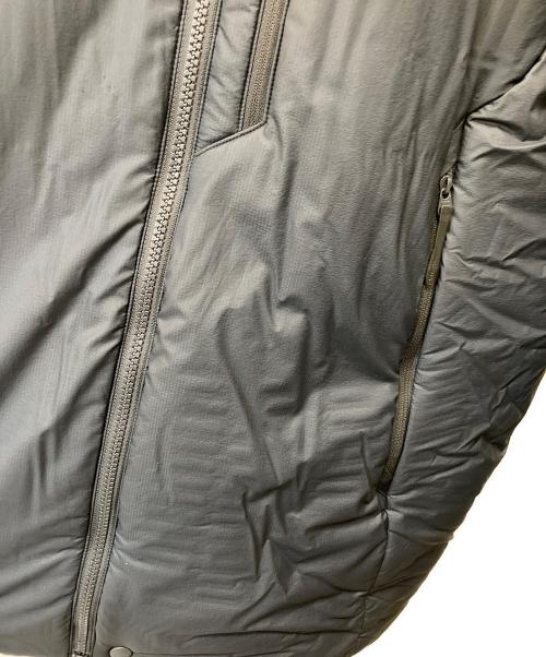 ARC'TERYX（アークテリクス）ARC'TERYX (アークテリクス) NUCLEI SV PARKA グレー サイズ:Sの古着・服飾アイテム