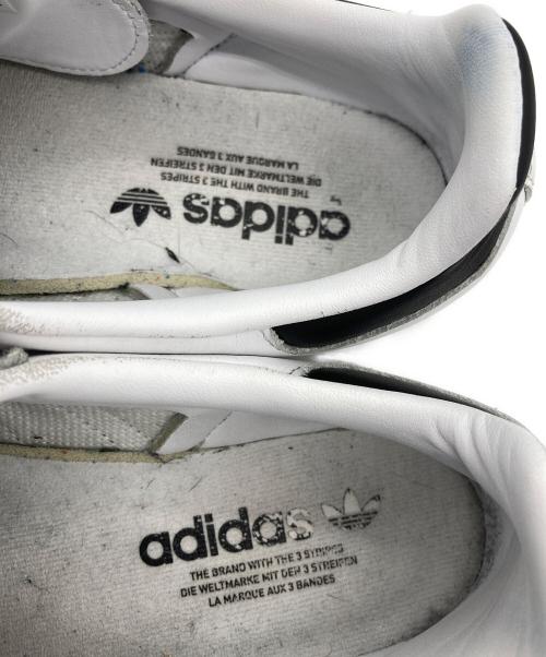 adidas（アディダス）adidas (アディダス) ローカットスニーカー ホワイト×ブラック サイズ:26.5cmの古着・服飾アイテム