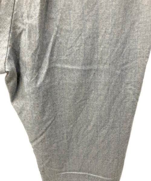 Ujoh（ウジョー）Ujoh (ウジョー) Tape Belt Tapered Pants グレー サイズ:1の古着・服飾アイテム