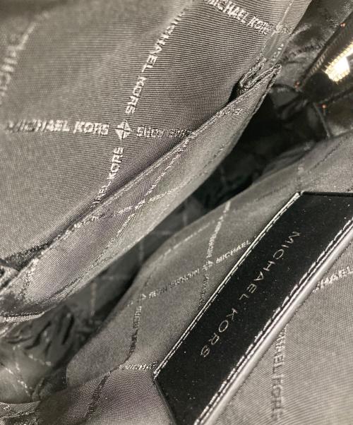 MICHAEL KORS（マイケル・コース）MICHAEL KORS (マイケル・コース) ボディーバッグ ブラウン×ブラック 未使用品の古着・服飾アイテム