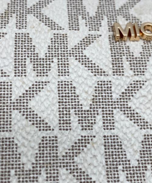 MICHAEL KORS（マイケル・コース）MICHAEL KORS (マイケル・コース) 2つ折り財布 ホワイト×ブルーの古着・服飾アイテム