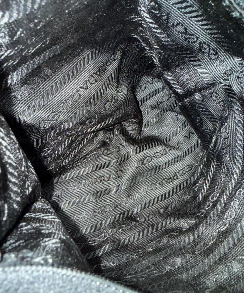 PRADA（プラダ）PRADA (プラダ) ワンショルダーバッグ ブラックの古着・服飾アイテム