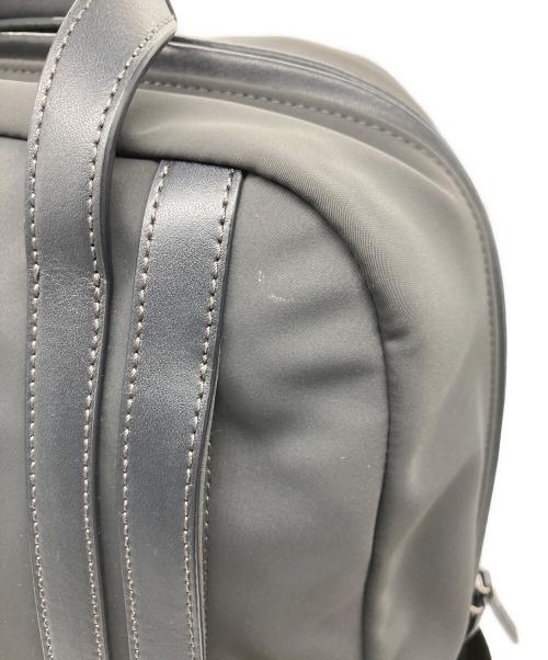 ZERO HALLIBURTON（ゼロ ハリバートン）ZERO HALLIBURTON (ゼロ ハリバートン) リュック グレーの古着・服飾アイテム