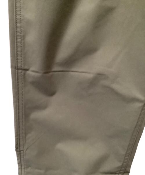 GRAMICCI（グラミチ）GRAMICCI (グラミチ) Sonny Label (サニーレーベル) SOFTSOLOTEX 1TUCK PANTS オリーブ サイズ:M 未使用品の古着・服飾アイテム