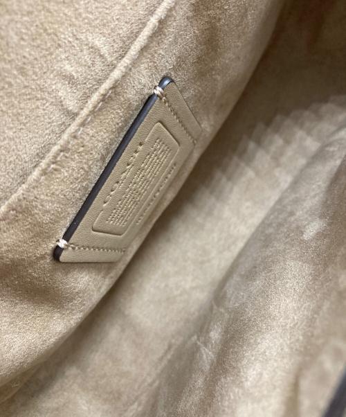 COACH（コーチ）COACH (コーチ) ショルダーバッグ ベージュ×ホワイトの古着・服飾アイテム