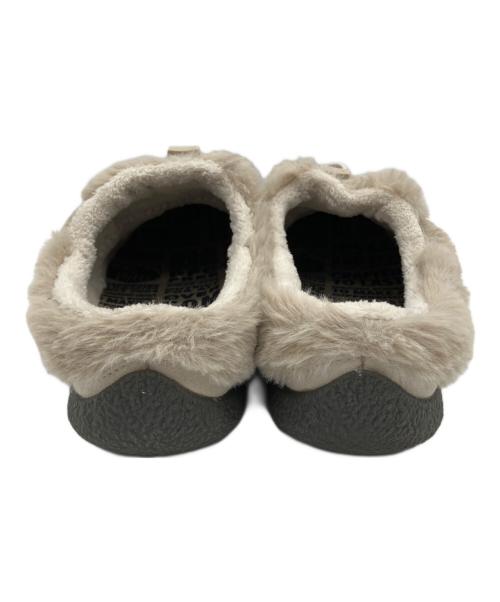 KEEN（キーン）KEEN (キーン) ボアサンダル ベージュ サイズ:24cmの古着・服飾アイテム
