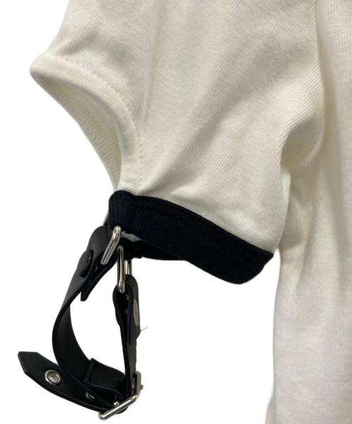 courreges（クレージュ）courreges (クレージュ) ホワイトバックル 半袖カットソー ホワイト×ブラック サイズ:Sの古着・服飾アイテム