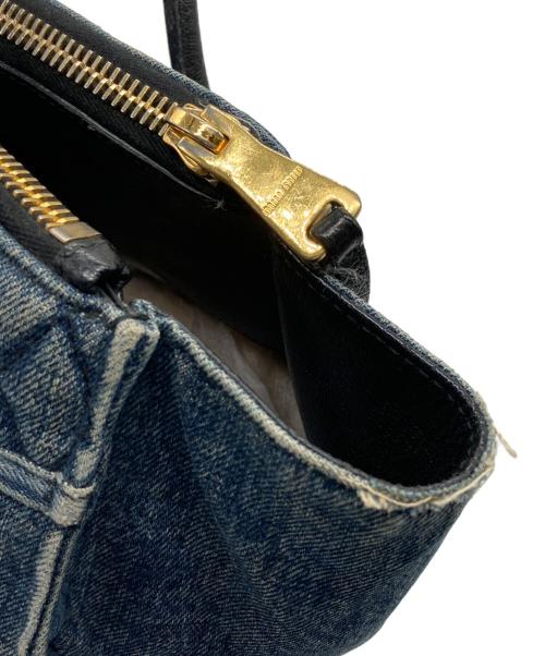 MIU MIU（ミュウミュウ）MIU MIU (ミュウミュウ) デニム バイカー ハンドバッグ ブルーの古着・服飾アイテム