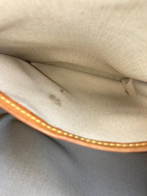 LOUIS VUITTON（ルイ ヴィトン）LOUIS VUITTON (ルイ ヴィトン) ショルダーバッグ ブラウンの古着・服飾アイテム