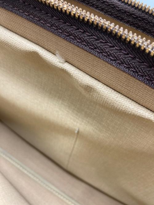 LOUIS VUITTON（ルイ ヴィトン）LOUIS VUITTON (ルイ ヴィトン) ショルダーバッグ ブラウンの古着・服飾アイテム