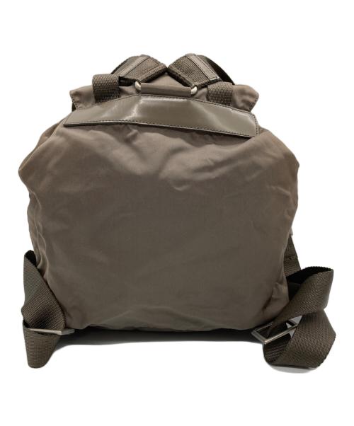 PRADA（プラダ）PRADA (プラダ) ナイロンリュック グレーの古着・服飾アイテム