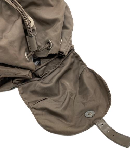 PRADA（プラダ）PRADA (プラダ) ナイロンリュック グレーの古着・服飾アイテム