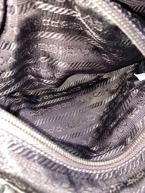 PRADA（プラダ）PRADA (プラダ) ナイロンリュック グレーの古着・服飾アイテム