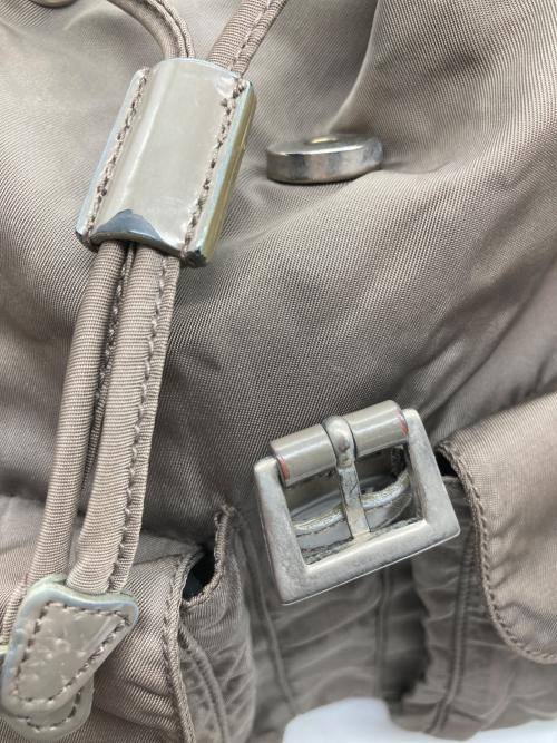 PRADA（プラダ）PRADA (プラダ) ナイロンリュック グレーの古着・服飾アイテム