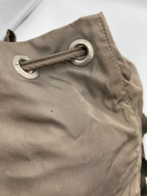 PRADA（プラダ）PRADA (プラダ) ナイロンリュック グレーの古着・服飾アイテム