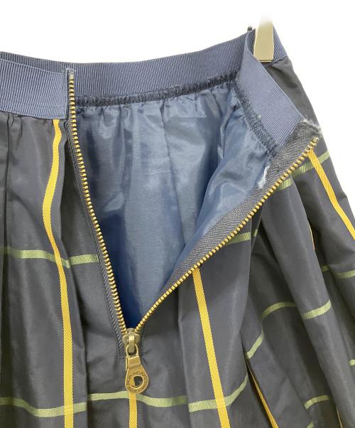 BURBERRY BLUE LABEL（バーバリー ブルー レーベル）BURBERRY BLUE LABEL (バーバリー ブルー レーベル) チェックスカート ネイビー×カーキ サイズ:36の古着・服飾アイテム