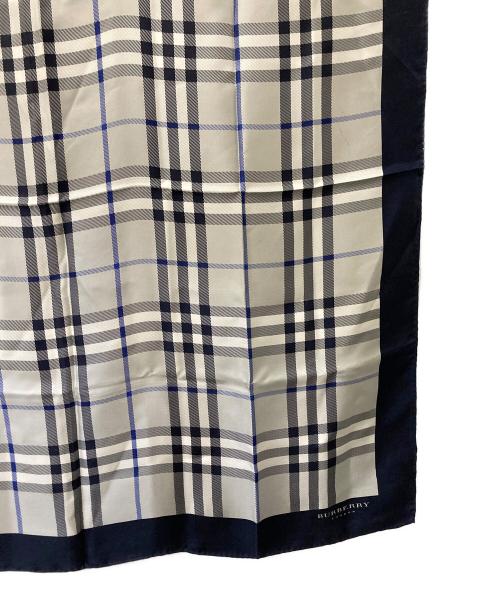 BURBERRY LONDON（バーバリーロンドン）BURBERRY LONDON (バーバリーロンドン) シルクスカーフ ネイビーの古着・服飾アイテム