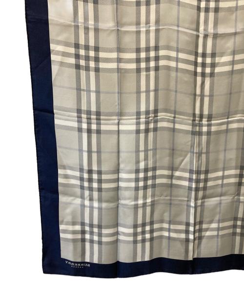 BURBERRY LONDON（バーバリーロンドン）BURBERRY LONDON (バーバリーロンドン) シルクスカーフ ネイビーの古着・服飾アイテム