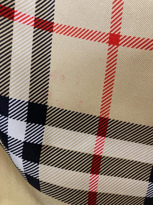 Burberry's（バーバリー）Burberry's (バーバリー) シルクスカーフ ベージュの古着・服飾アイテム