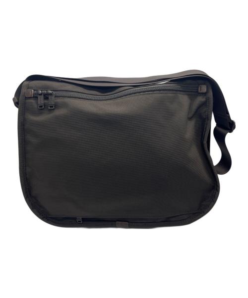 TUMI（トゥミ）TUMI (トゥミ) メッセンジャーバッグ ブラウンの古着・服飾アイテム