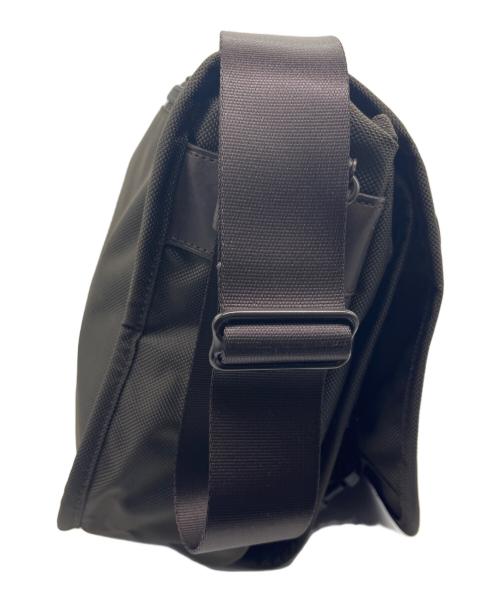 TUMI（トゥミ）TUMI (トゥミ) メッセンジャーバッグ ブラウンの古着・服飾アイテム