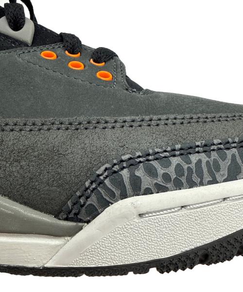 NIKE（ナイキ）NIKE (ナイキ) ハイカットスニーカー グレー×オレンジ サイズ:27.5cm 未使用品の古着・服飾アイテム