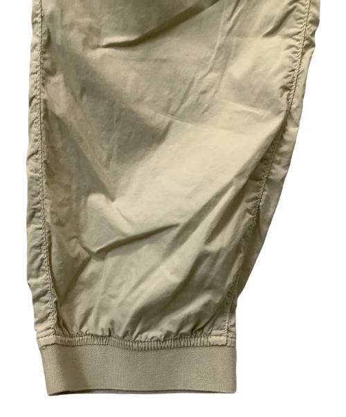 STONE ISLAND（ストーンアイランド）STONE ISLAND (ストーンアイランド) ナイロンカーゴパンツ ベージュ サイズ:30の古着・服飾アイテム