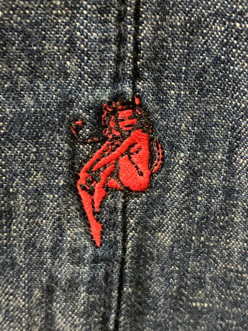 Hysteric Glamour（ヒステリックグラマー）Hysteric Glamour (ヒステリックグラマー) DEVIL刺繍 デニムスクラッチ プルオーバーシャツ ネイビー サイズ:Freeの古着・服飾アイテム