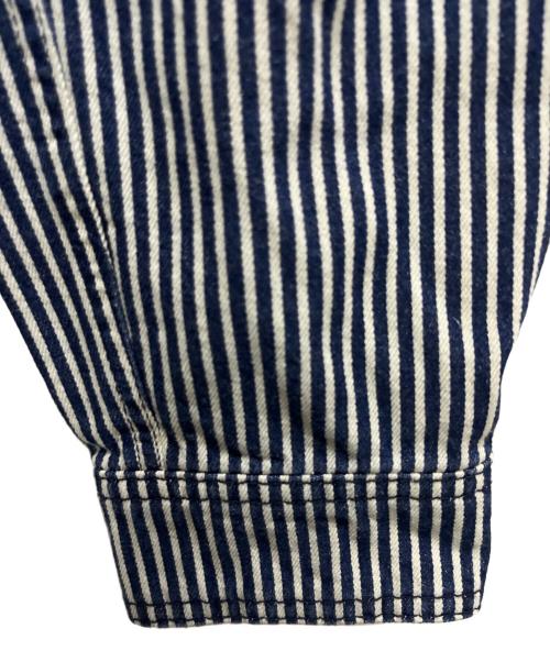 LEVI'S（リーバイス）LEVI'S (リーバイス) ストライプジャケット ホワイト×ネイビー サイズ:M 未使用品の古着・服飾アイテム