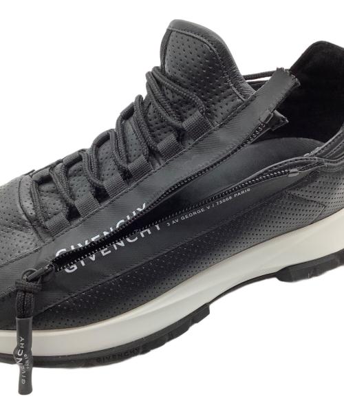 GIVENCHY（ジバンシィ）GIVENCHY (ジバンシィ) スペクトル ローランナー ブラック×ホワイト サイズ:42の古着・服飾アイテム