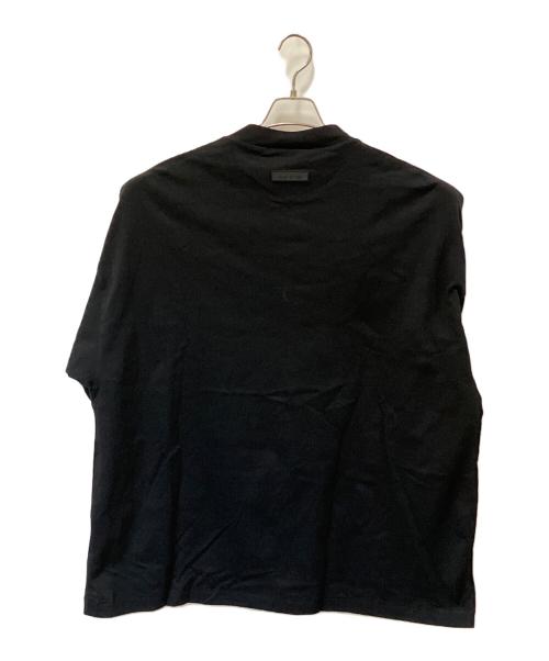 FOG ESSENTIALS（フィアオブゴッド エッセンシャル）FOG ESSENTIALS (フィアオブゴッド エッセンシャル) 半袖カットソー ブラック サイズ:Mの古着・服飾アイテム