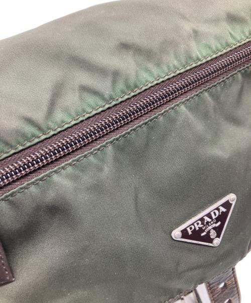 PRADA（プラダ）PRADA (プラダ) ナイロンショルダーバッグ オリーブの古着・服飾アイテム