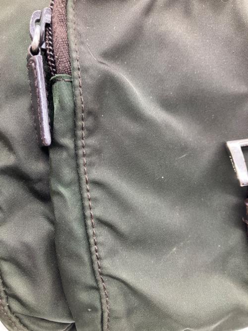 PRADA（プラダ）PRADA (プラダ) ナイロンショルダーバッグ オリーブの古着・服飾アイテム