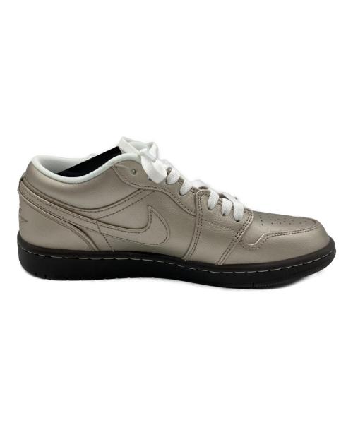 NIKE（ナイキ）NIKE (ナイキ) ローカットスニーカー ゴールド サイズ:26.5cm 未使用品の古着・服飾アイテム